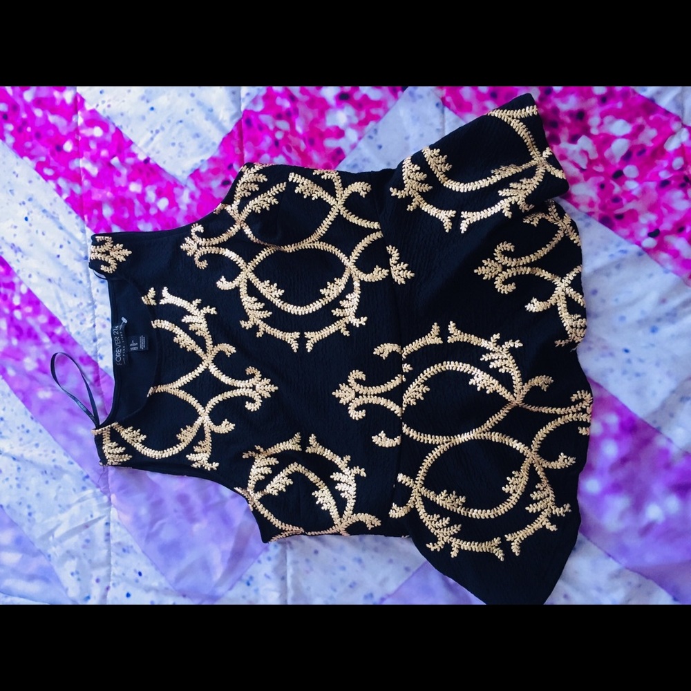 Black/Gold Blouse ✨